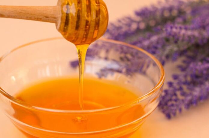 6 Effective Honey Masks for a Glowing Skin